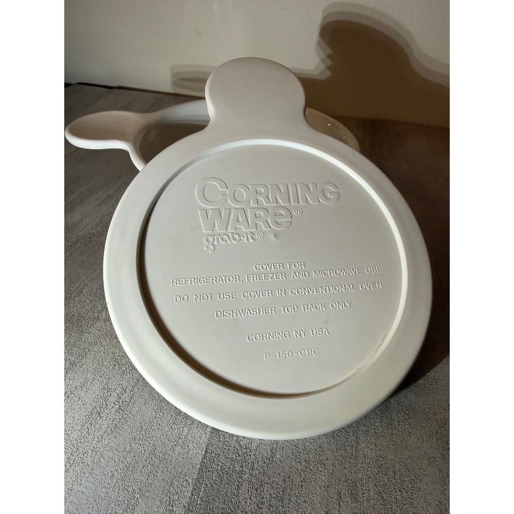 Corning Ware Grab-It 15 oz White Bowl with Plastic Lid P-150-B Vintage USA